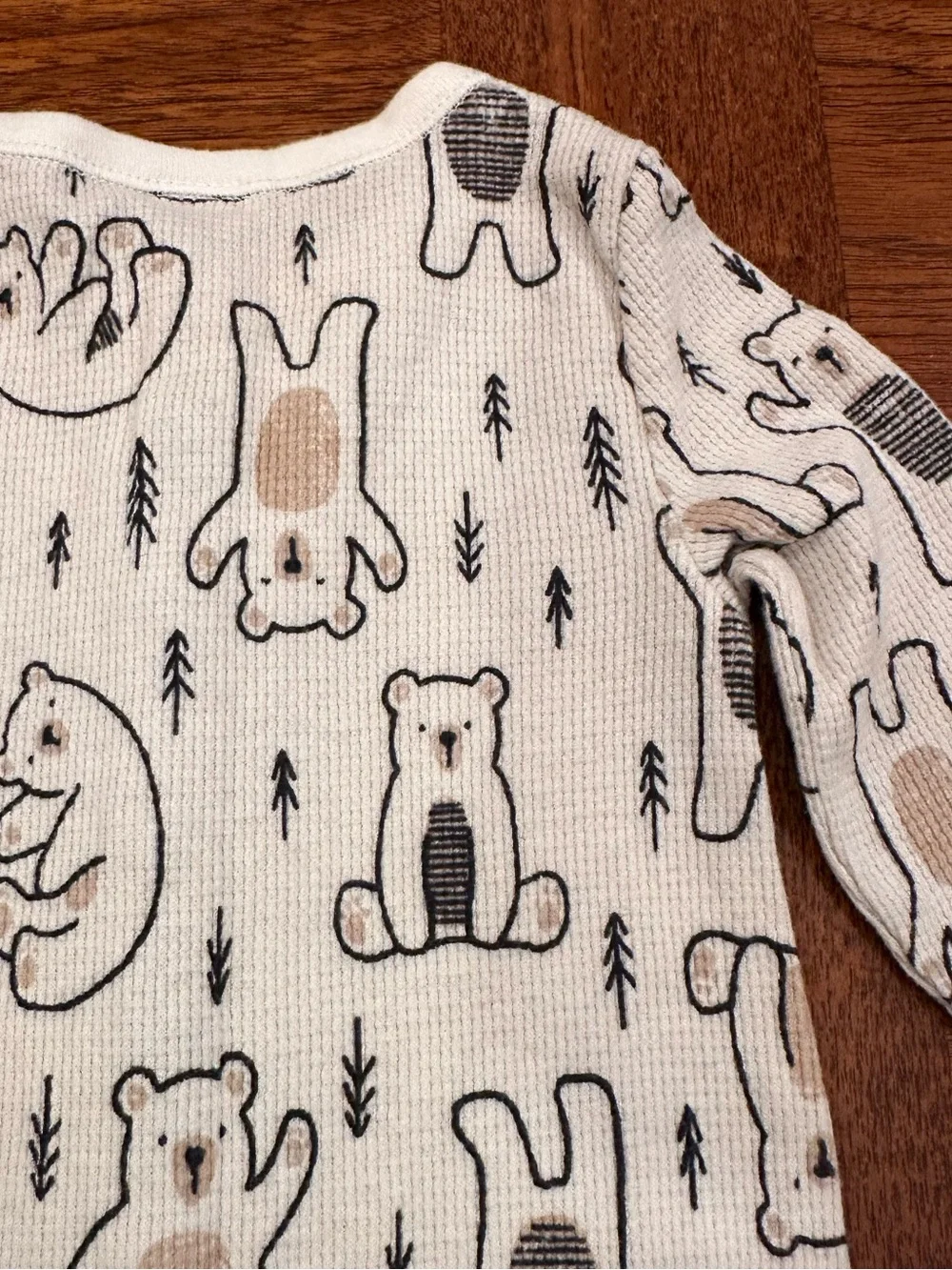 EUC Old Navy Neutral Bear Print Long-Sleeve One-Piece Romper, 12-18 Months